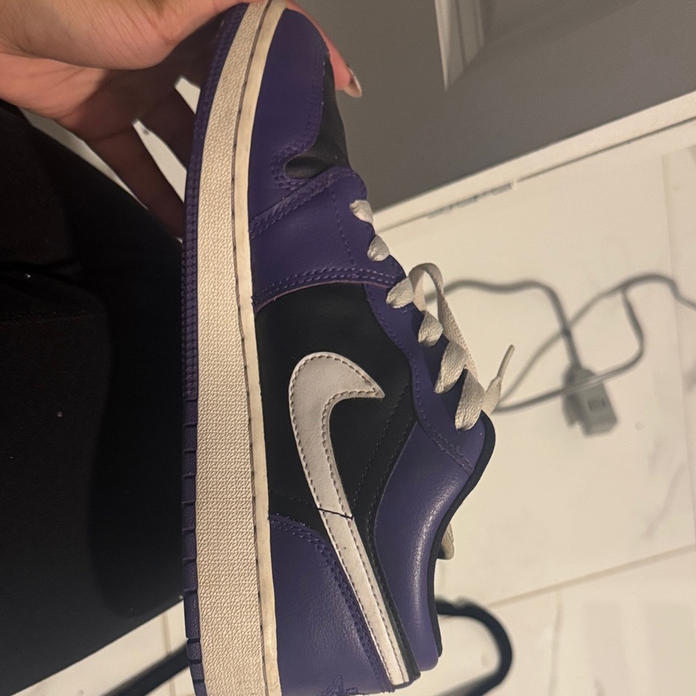Nike Black and Purple Low-Top Sneakers